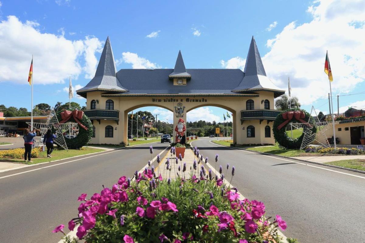 Apartamento Luxuoso No Cond Vista Do Quilombo A 50 Metros Do Hard Rock Cafe Gramado Luaran gambar